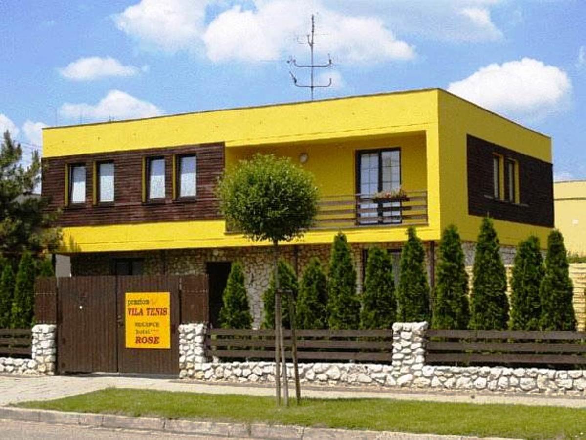 Penzion Rose Břeclav Extérieur photo